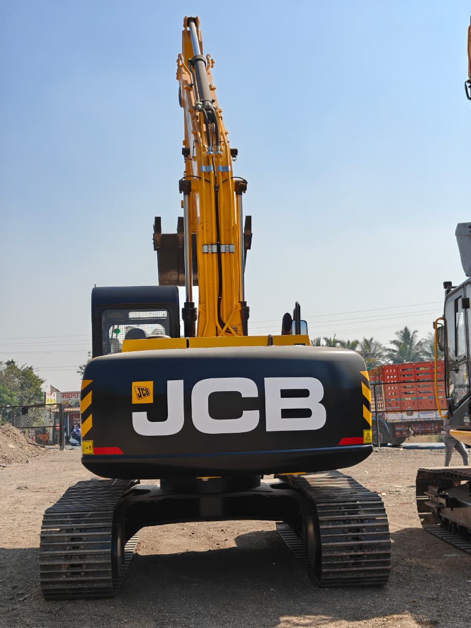 Brand new JCB JS215