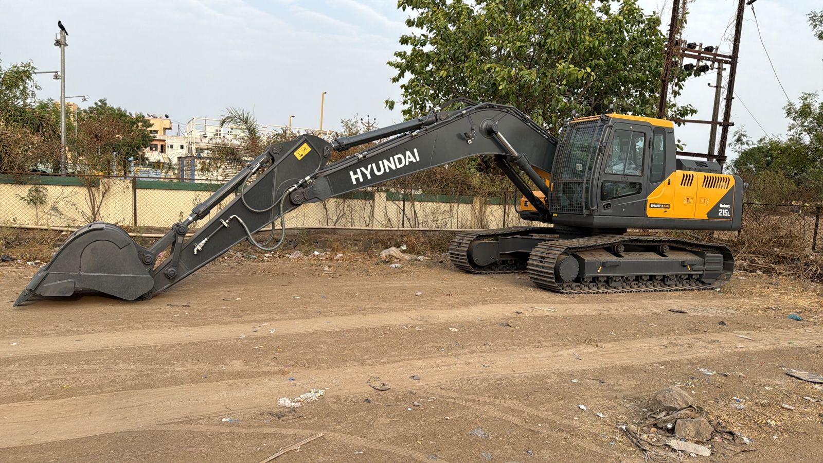 Brand new Hyundai R215L