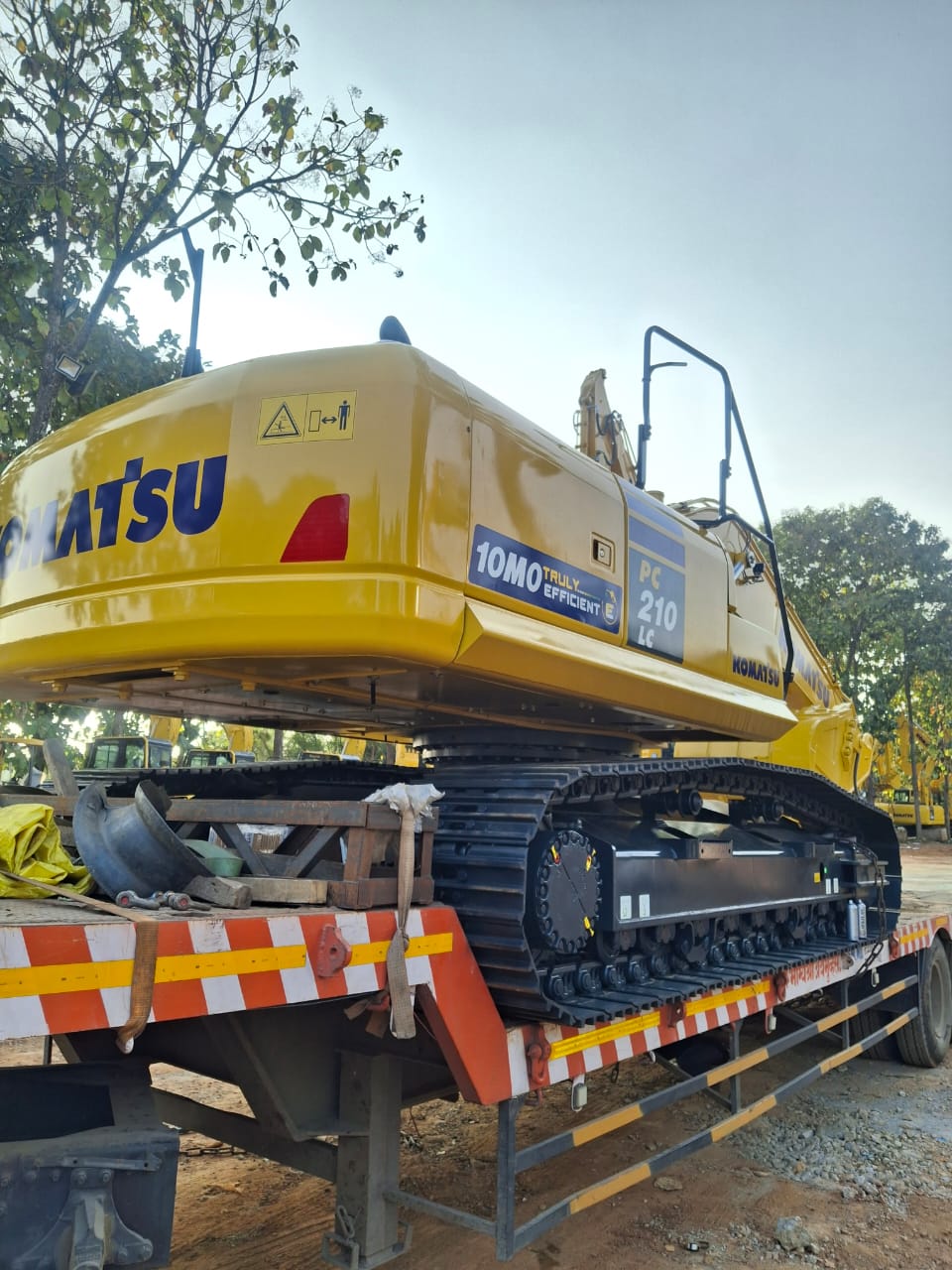 Brand new Komatsu PC210